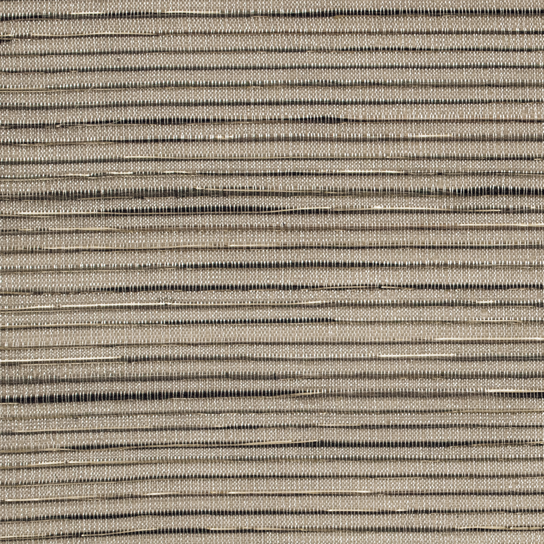 Élitis Éclat RM 882 — Recherche esthétique Abaca fibers and metallic yarns on a non woven base wallpaper in Recherche esthétique