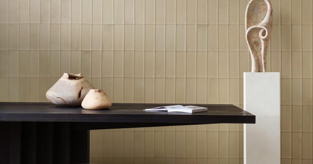 Arte Paladin — Aged Cedar wallpaper detail