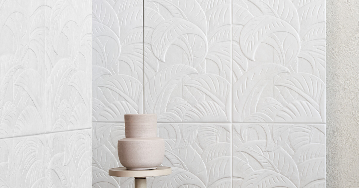Arte Medjoul — Cream wallpaper detail